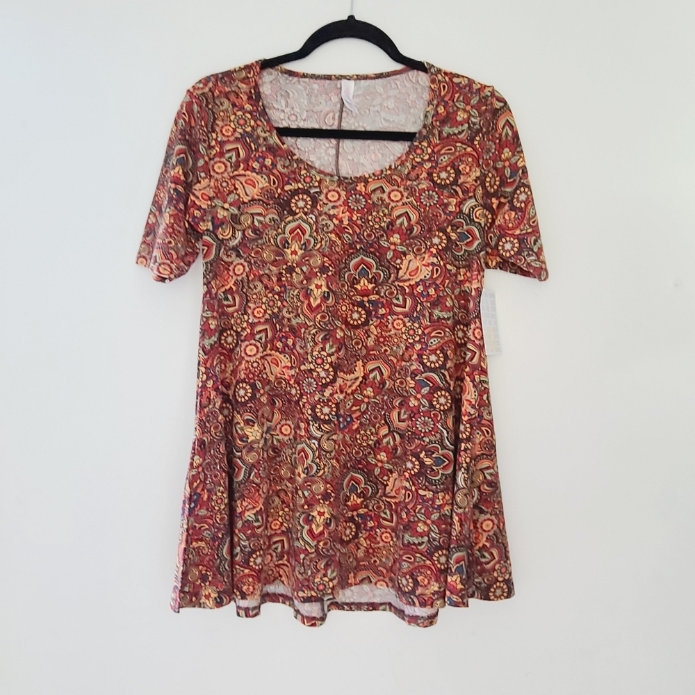 NWT  LULAROE perfect top short sleeves  tunic